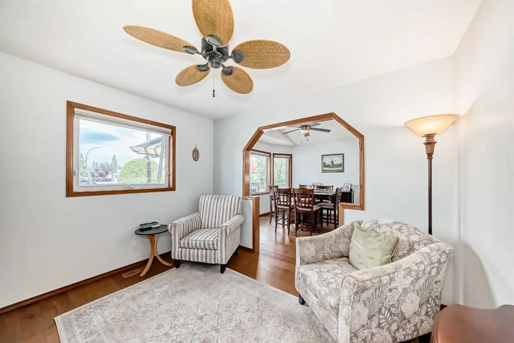 60 Cambridge Glen Drive
