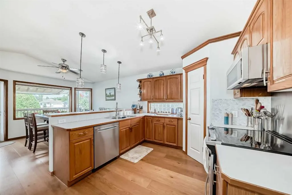 60 Cambridge Glen Drive