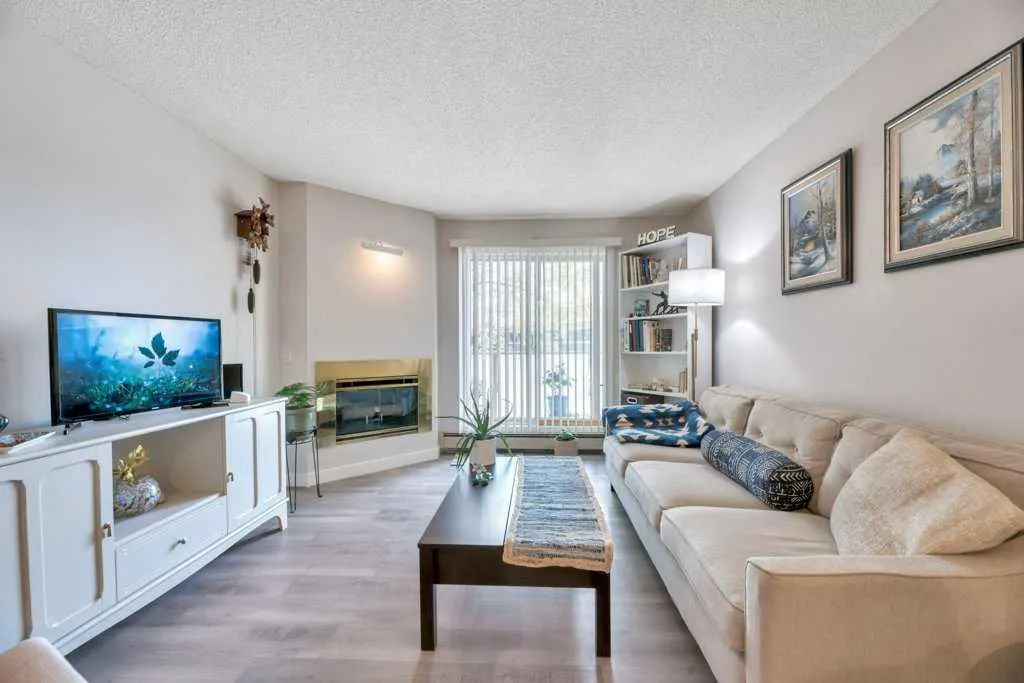 3212 Edenwold Heights NW, #12