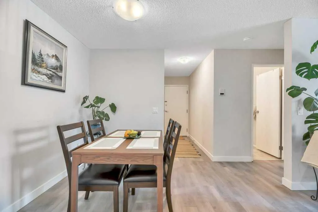 3212 Edenwold Heights NW, #12