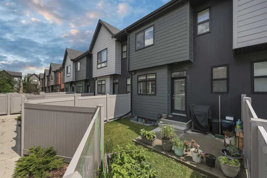 1224 Sage Meadows Gardens NW