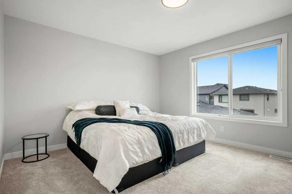 325 Grayling Manor