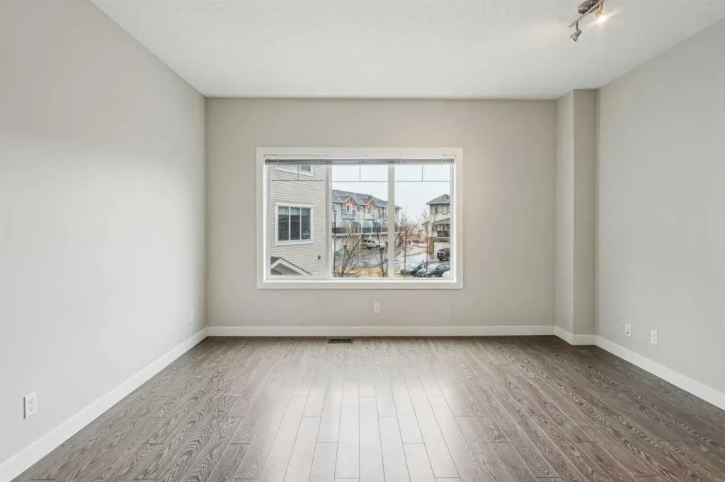 2 Stonehouse Crescent NW