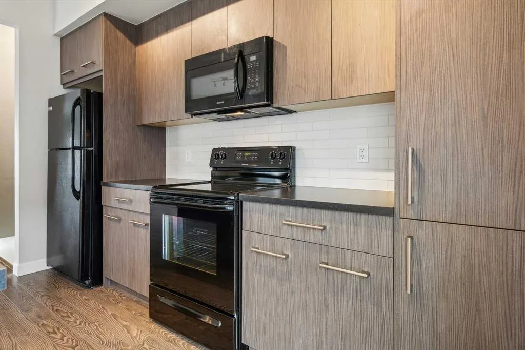 2 Stonehouse Crescent NW