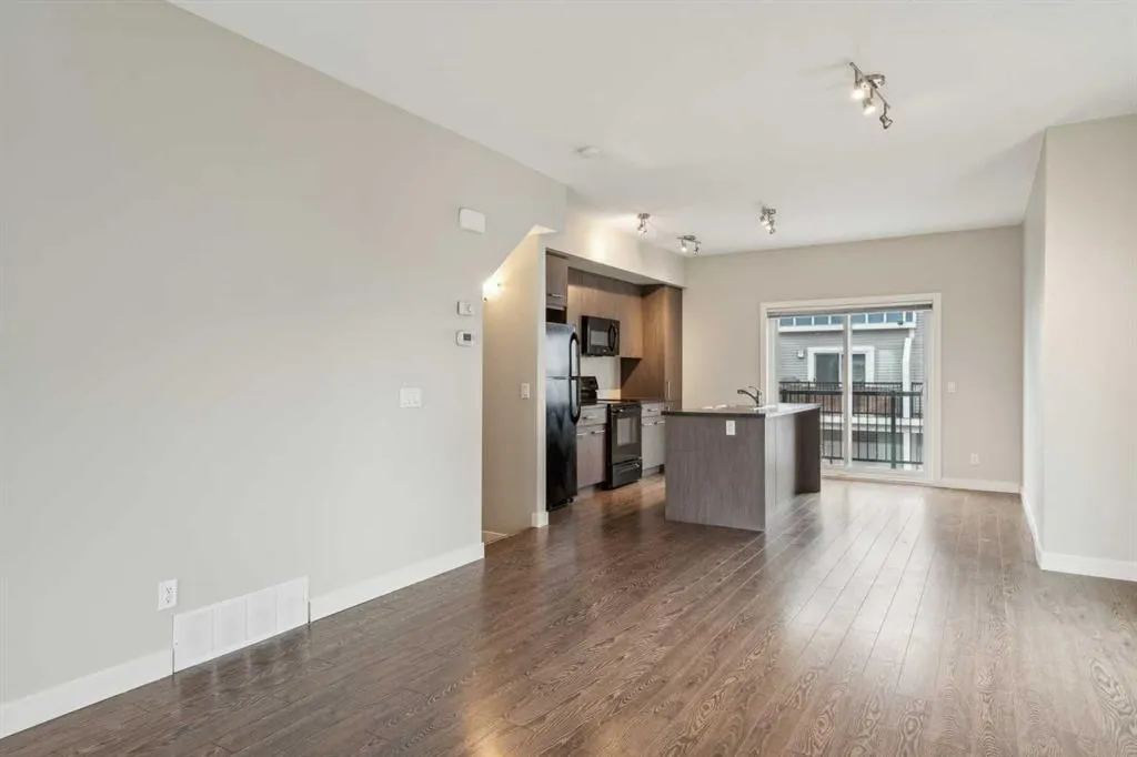 2 Stonehouse Crescent NW
