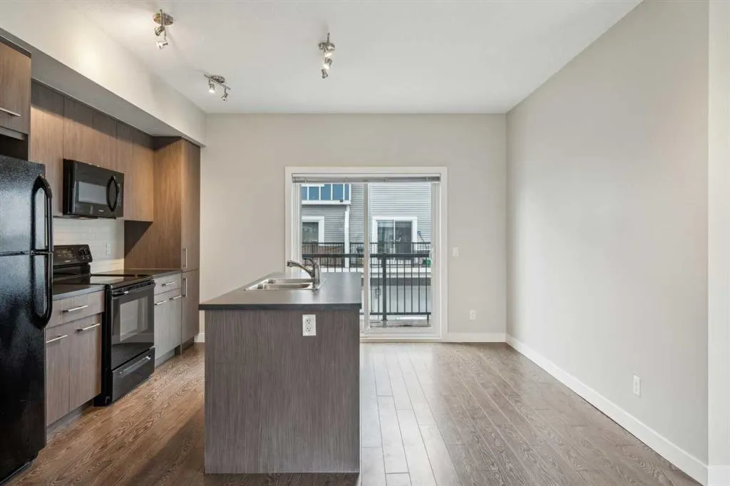 2 Stonehouse Crescent NW