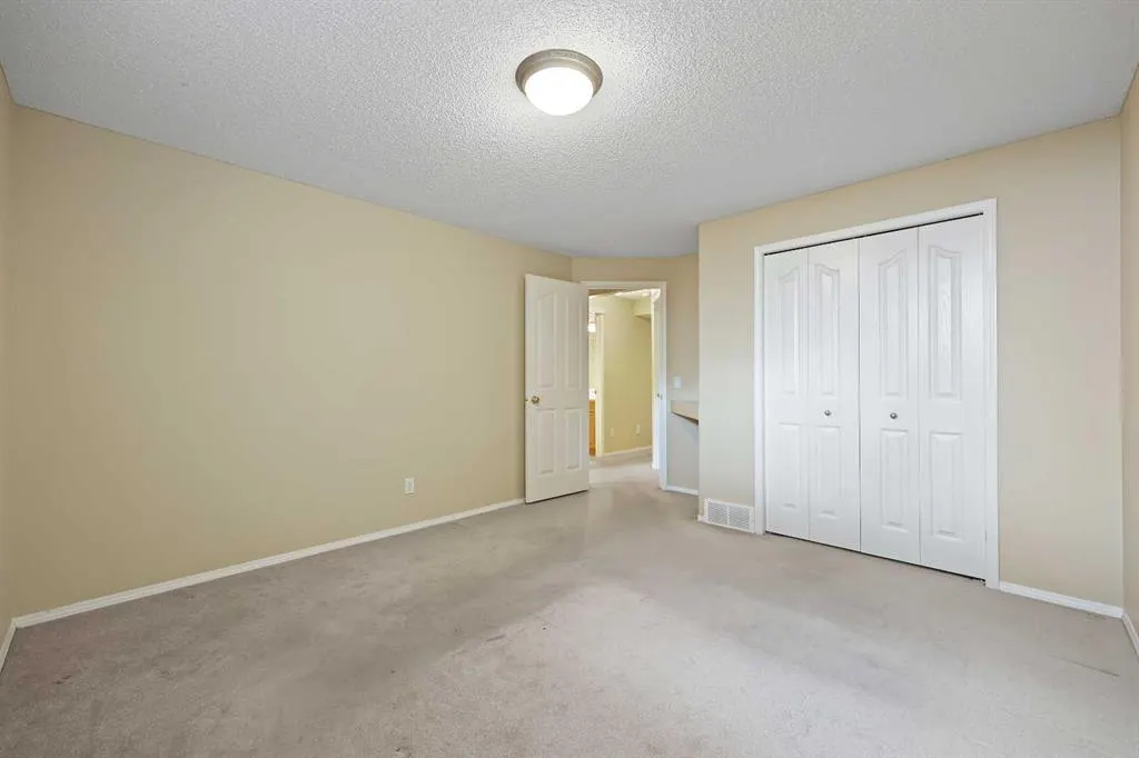 76 Prestwick Cove SE