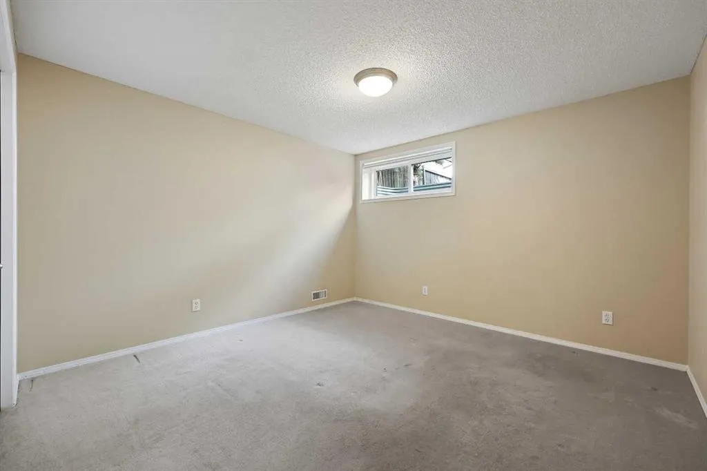 76 Prestwick Cove SE