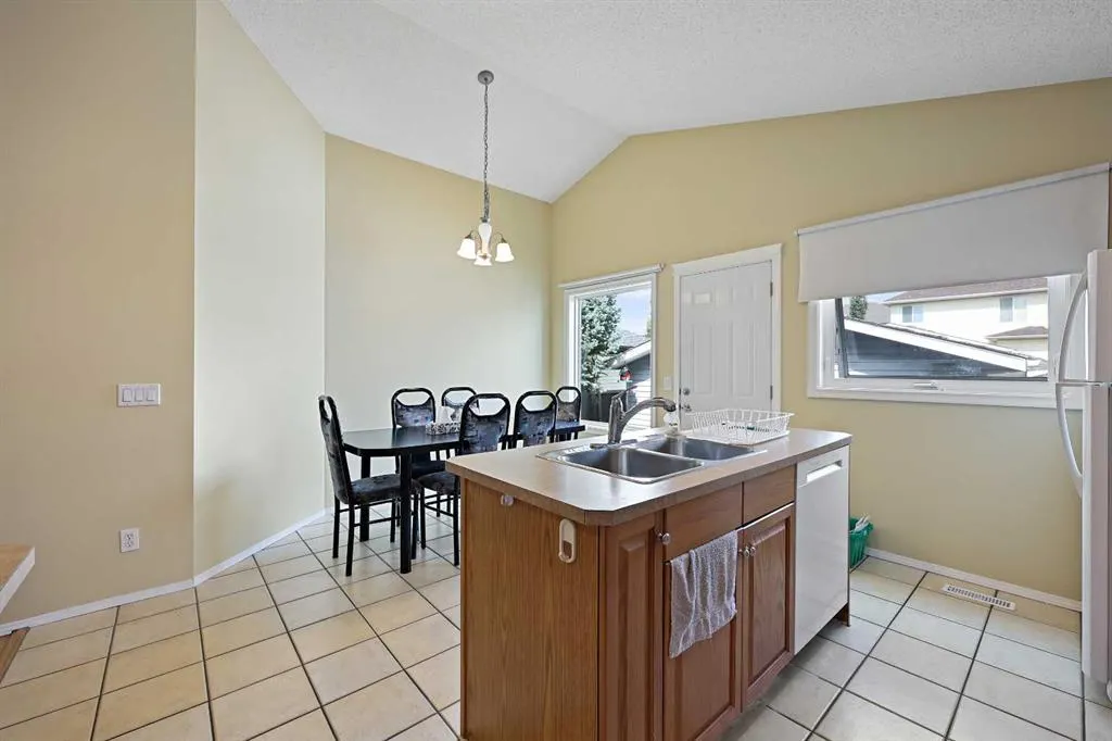 76 Prestwick Cove SE