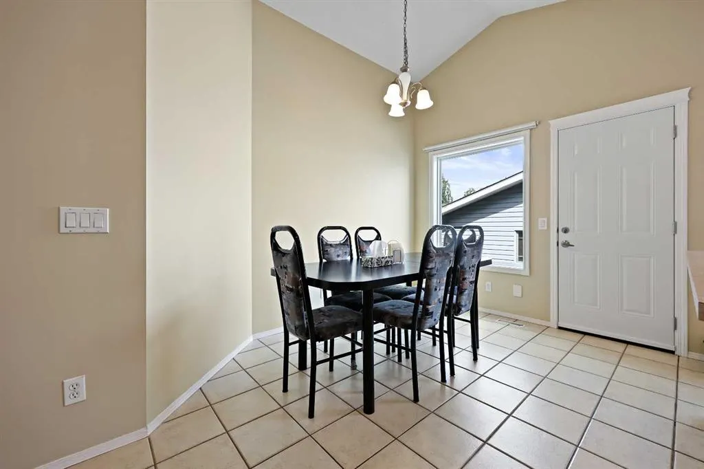76 Prestwick Cove SE