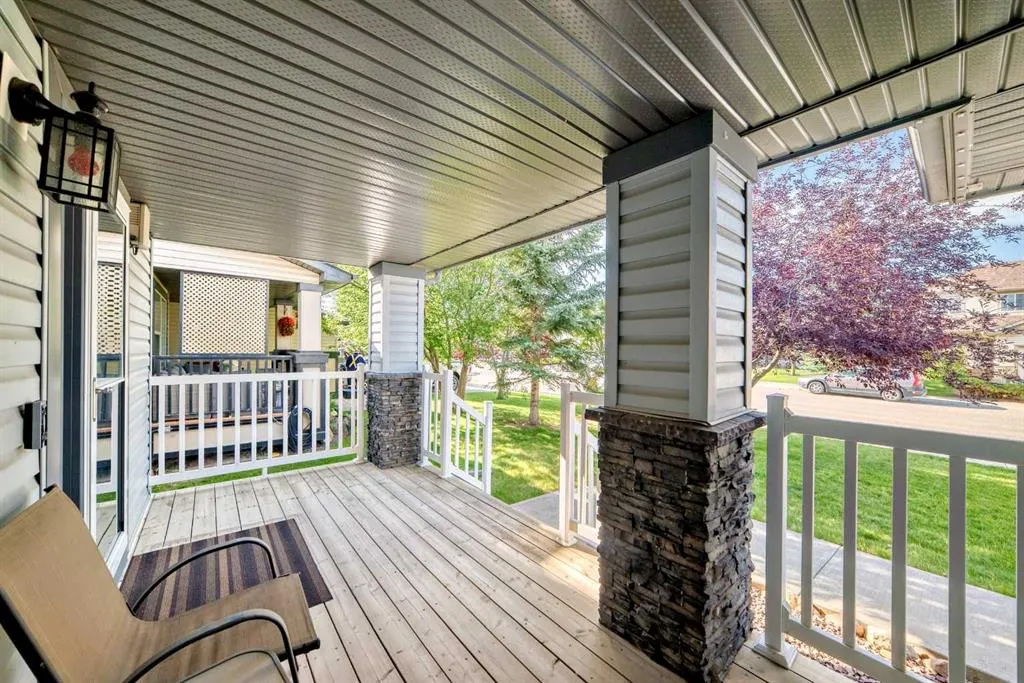 121 West Creek Drive