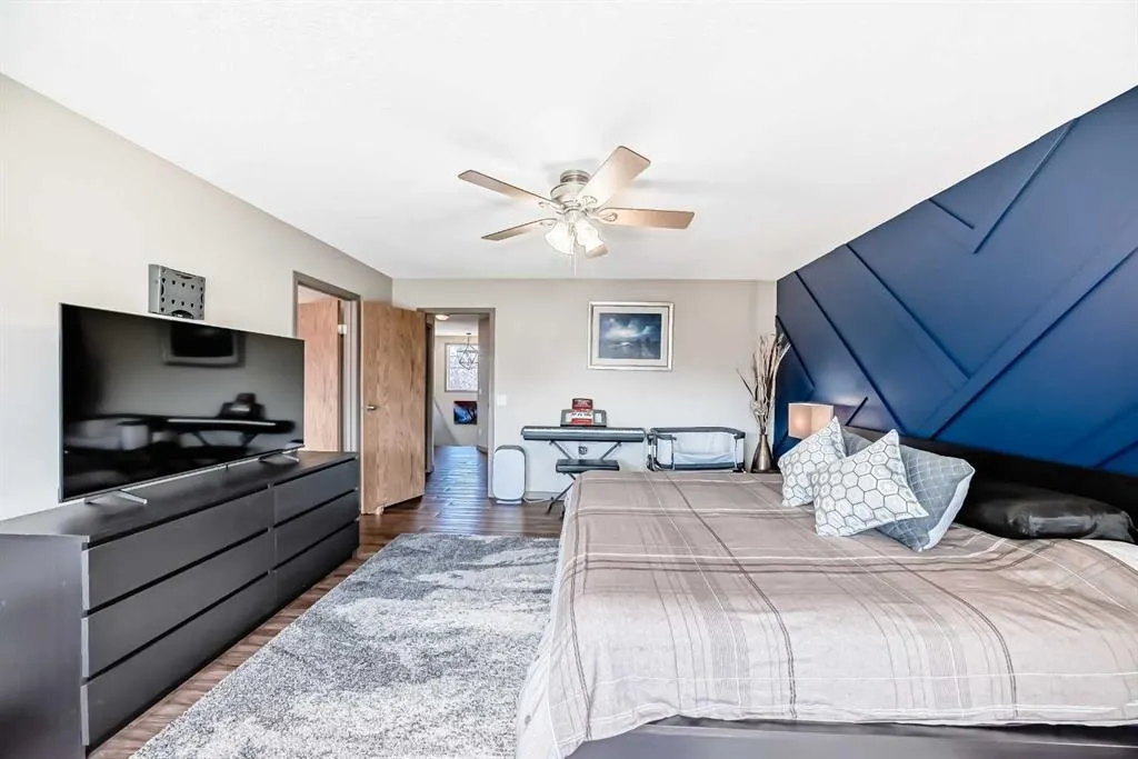 121 West Creek Drive