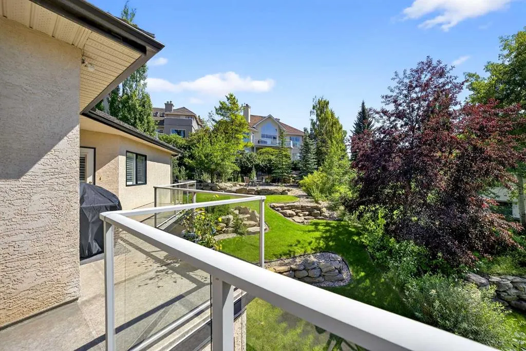 7 Signal Hill Terrace SW