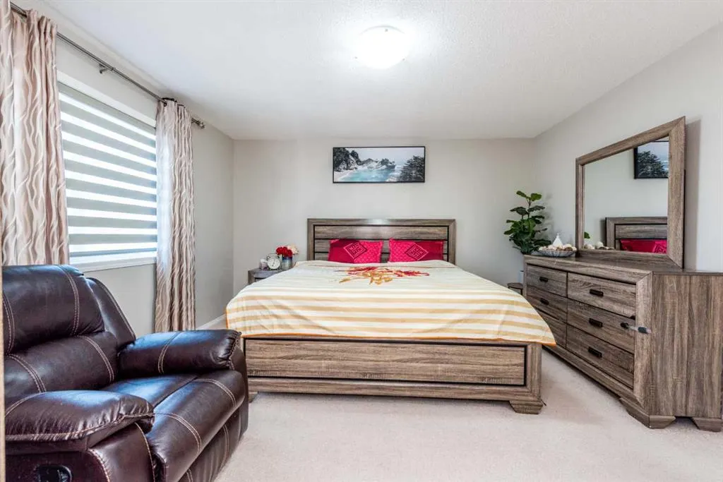 289 Skyview Ranch Boulevard NE