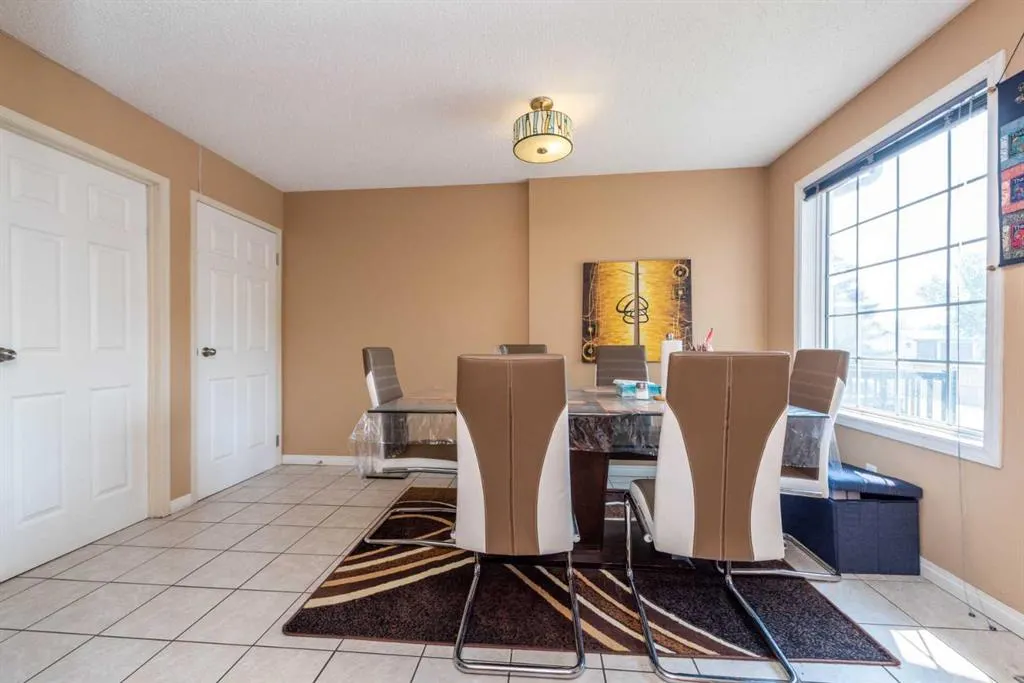 56 Abberfield Court NE
