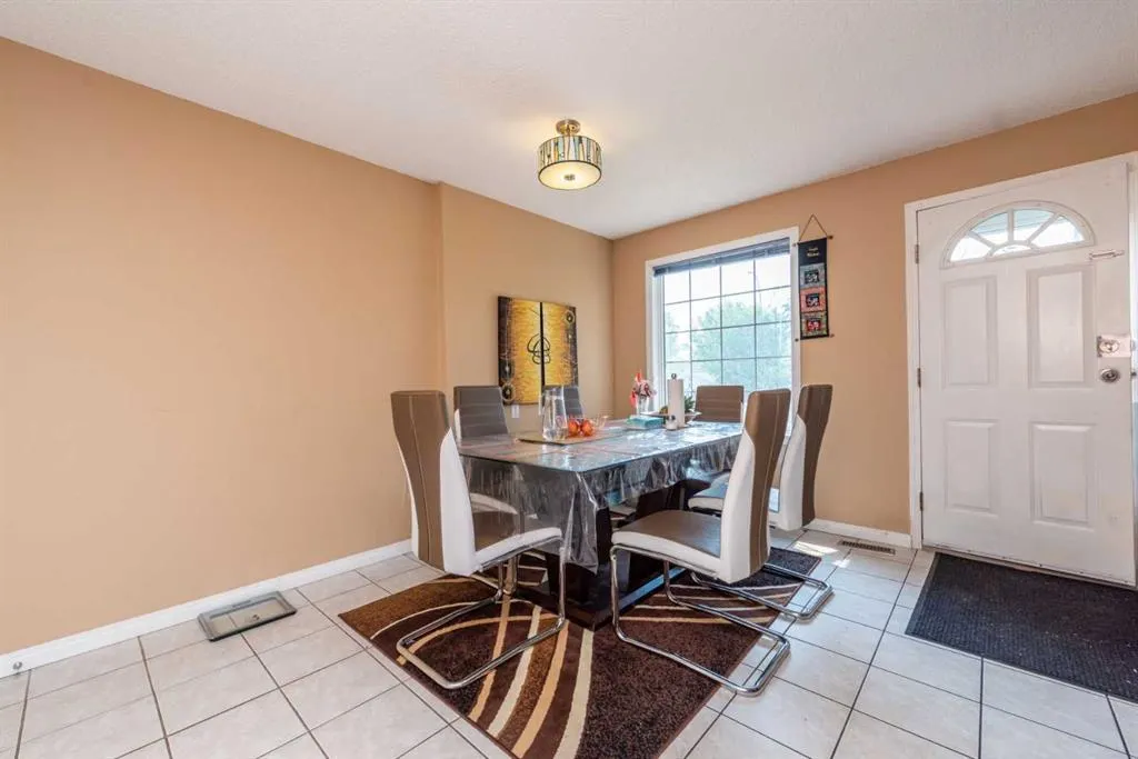 56 Abberfield Court NE