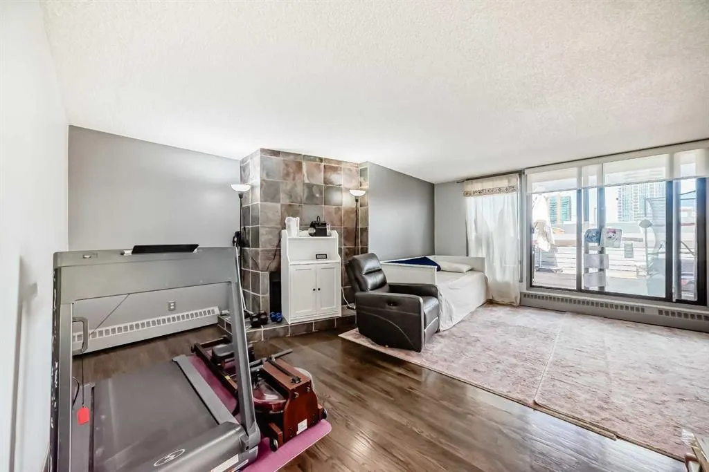 824 Royal Avenue SW, #405