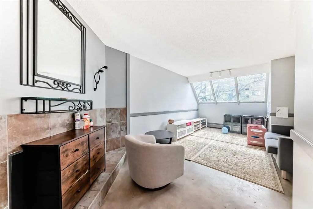824 Royal Avenue SW, #405