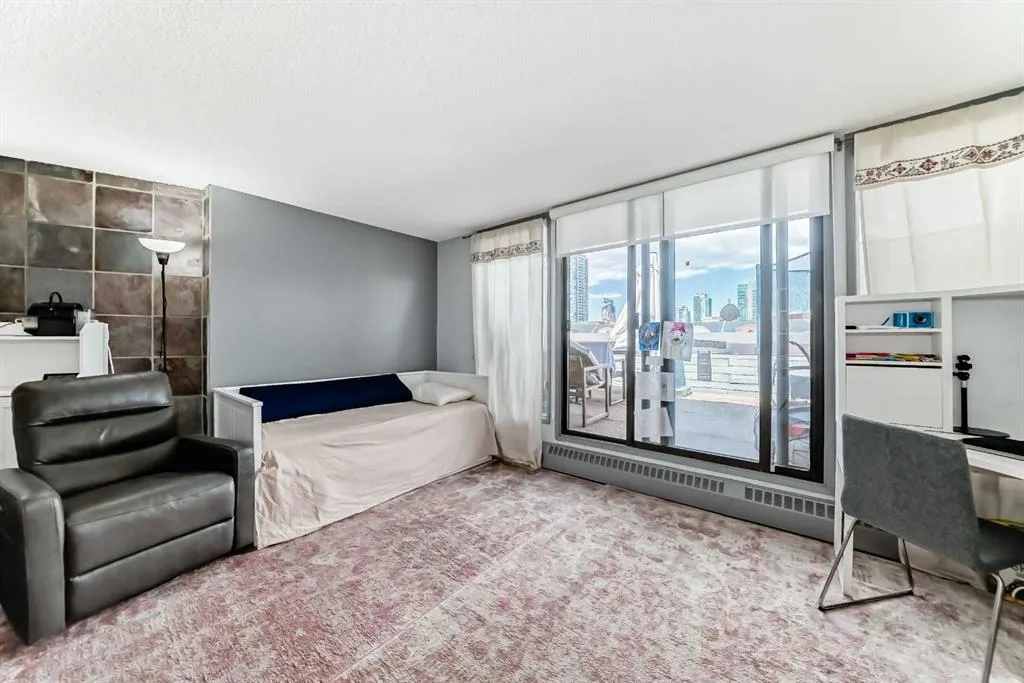 824 Royal Avenue SW, #405