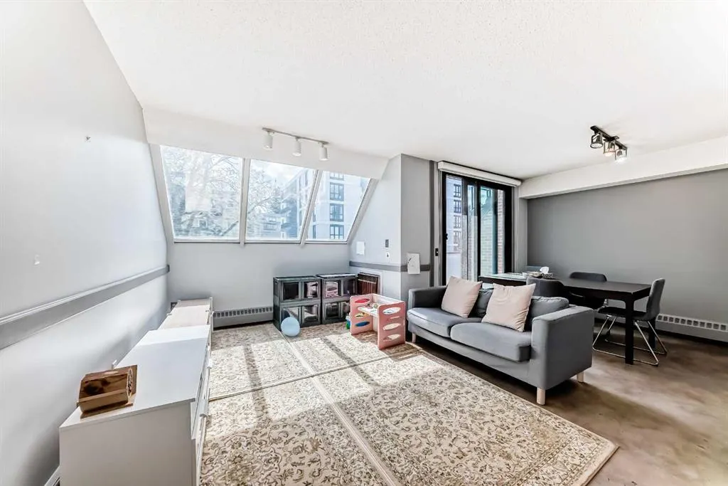 824 Royal Avenue SW, #405