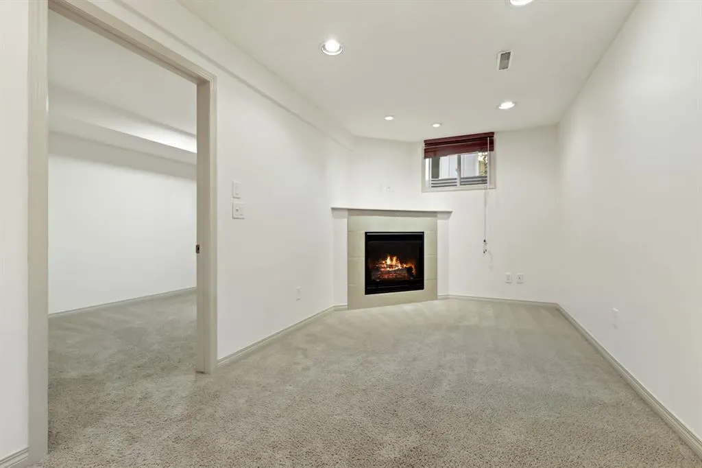 52 Palis Way SW
