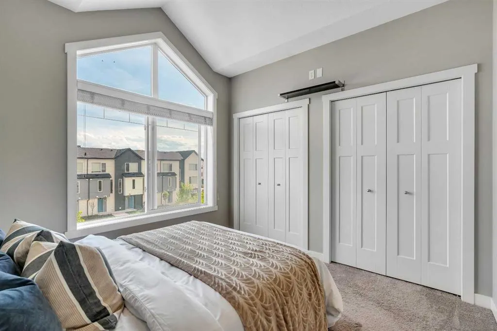 82 Skyview Ranch Avenue NE