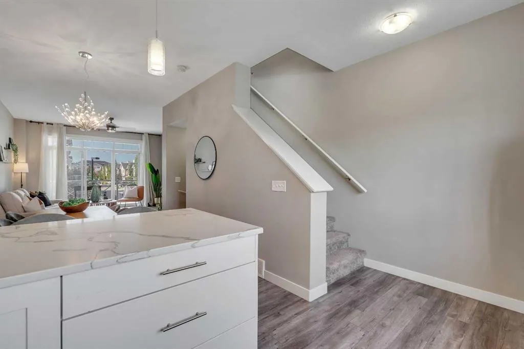 82 Skyview Ranch Avenue NE