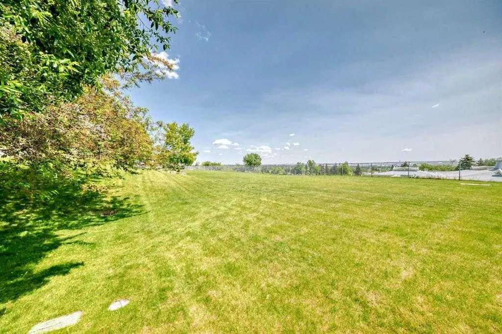 6900 Hunterview Drive NW, #204