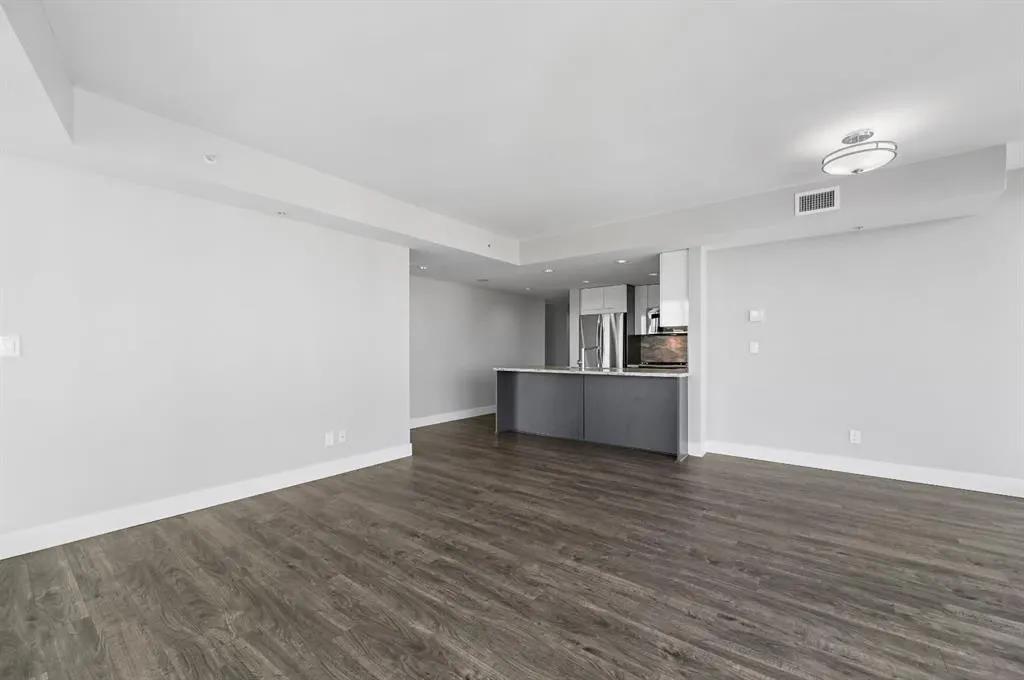 519 Riverfront Avenue SE, #1102