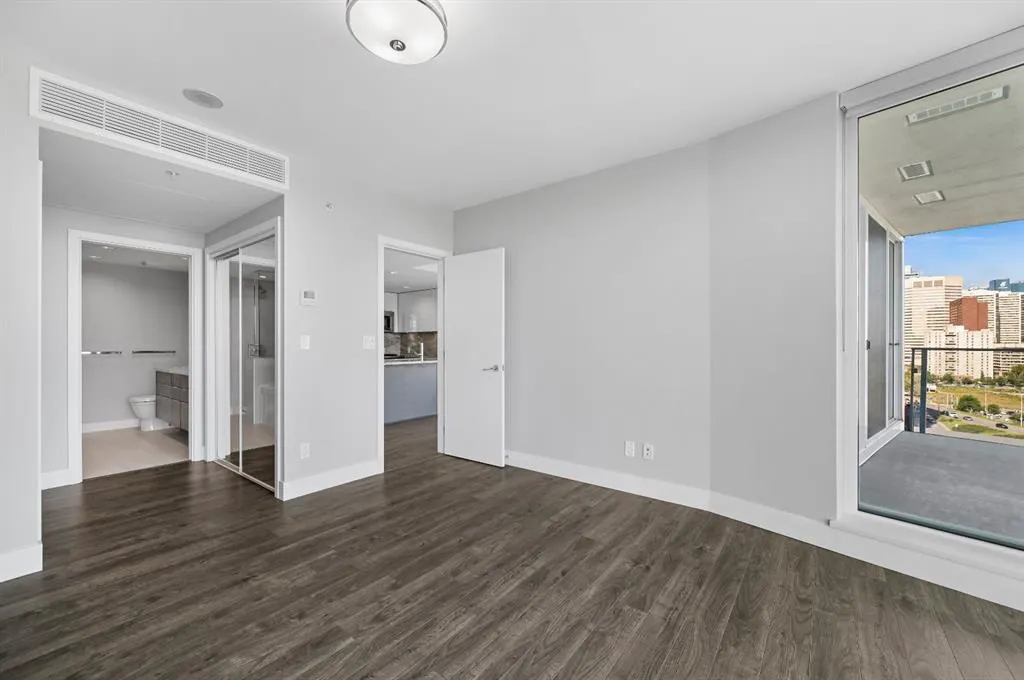 519 Riverfront Avenue SE, #1102