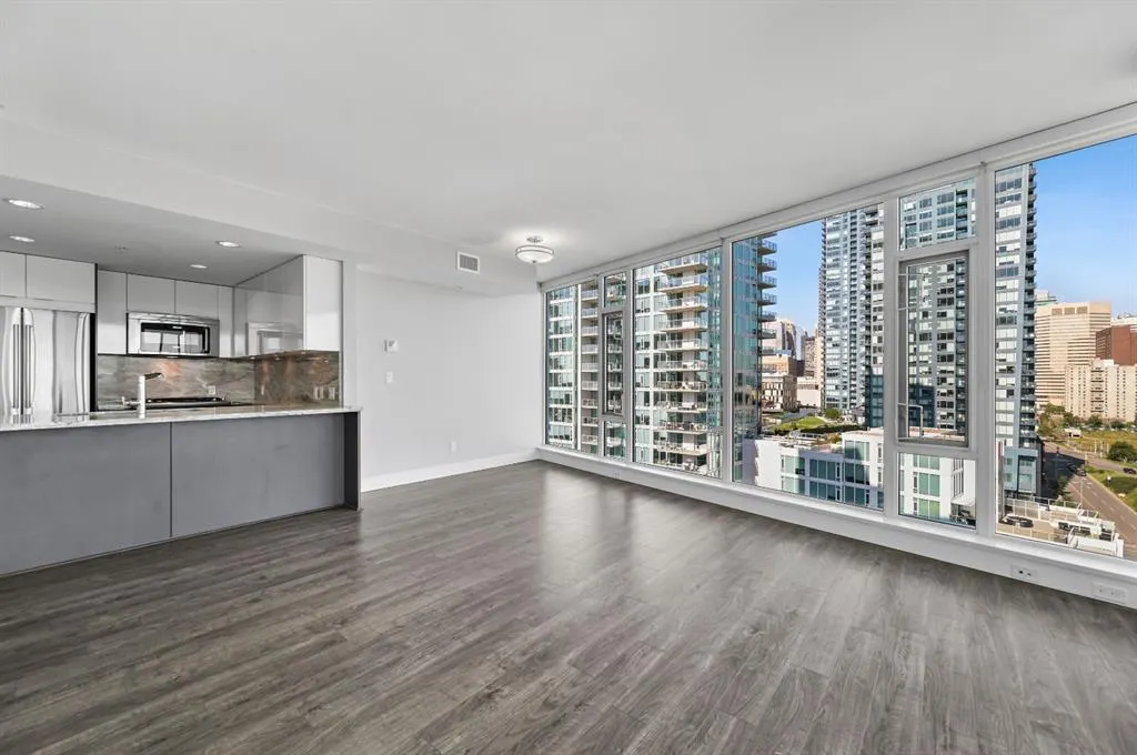 519 Riverfront Avenue SE, #1102
