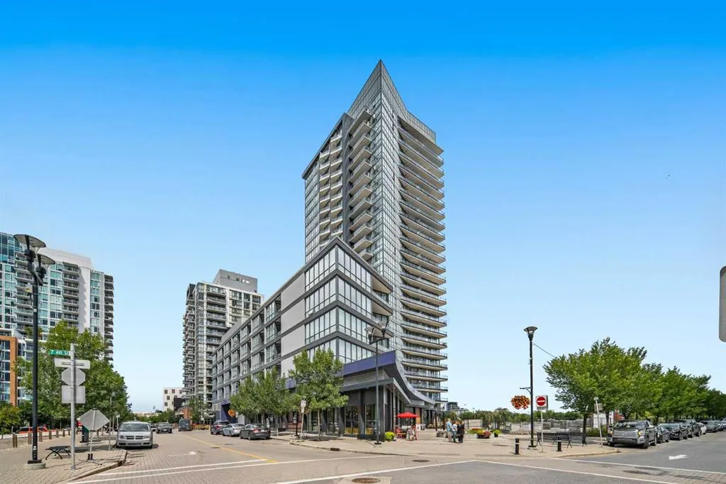 615 6 Avenue SE, #210