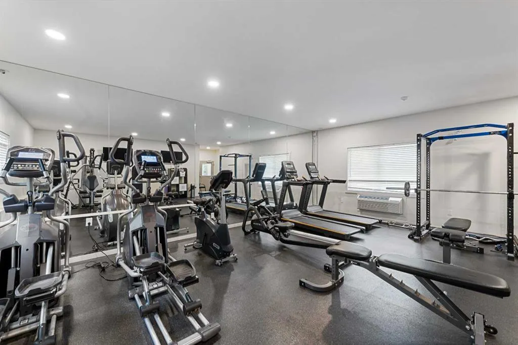 181 Skyview Ranch Manor NE, #4211