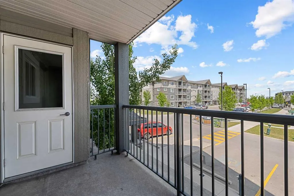 181 Skyview Ranch Manor NE, #4211