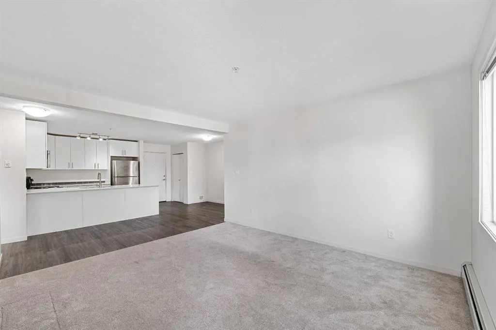 181 Skyview Ranch Manor NE, #4211