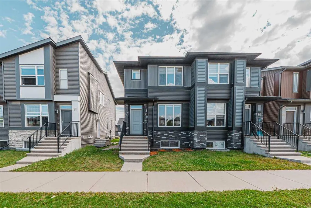 71 Cornerstone Avenue NE