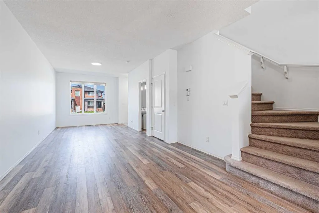 71 Cornerstone Avenue NE