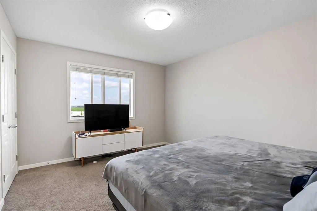 336 Marquis Heights SE