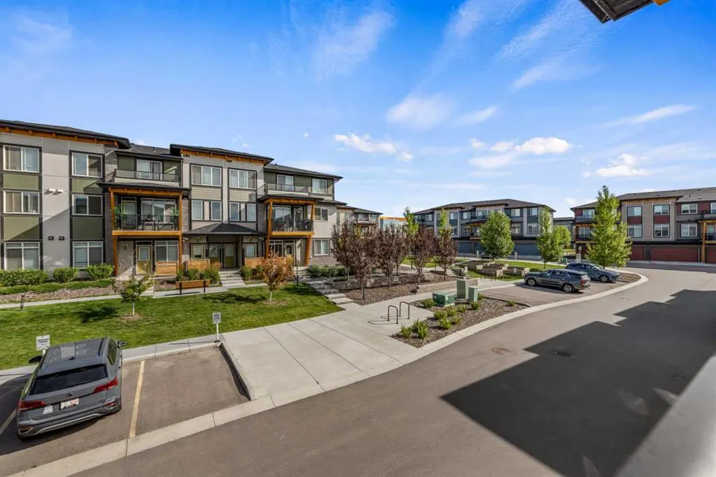 268 Seton Passage SE