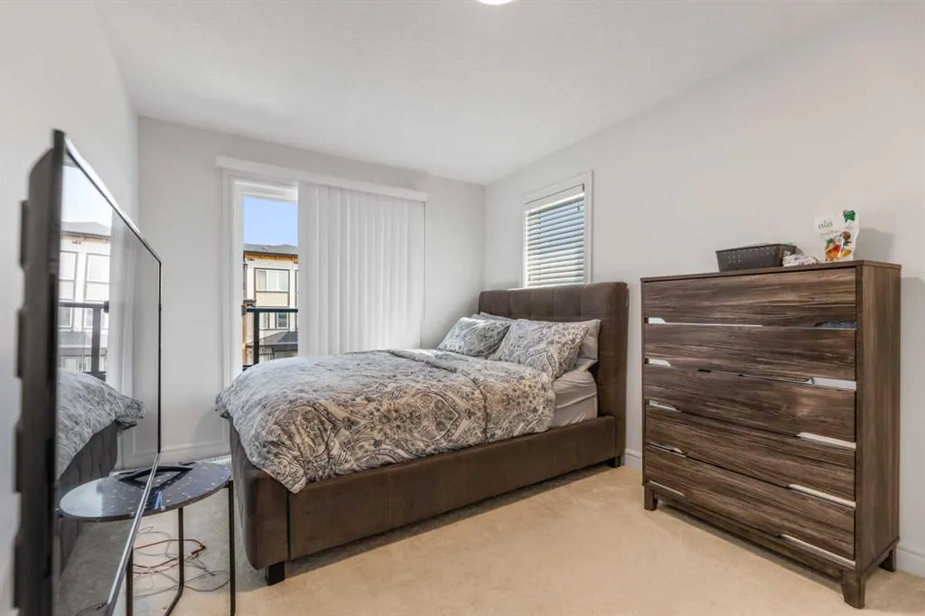 268 Seton Passage SE