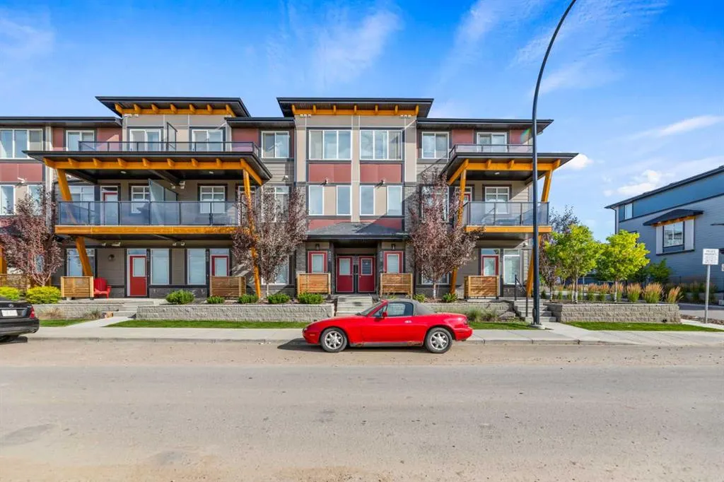 268 Seton Passage SE