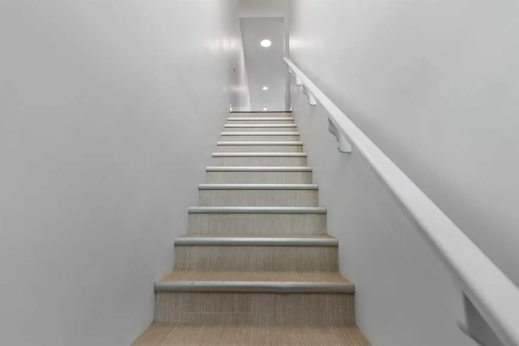 268 Seton Passage SE