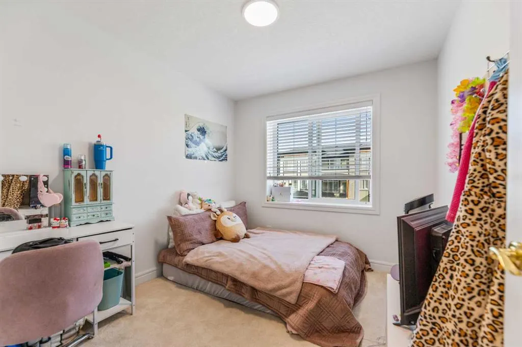 268 Seton Passage SE