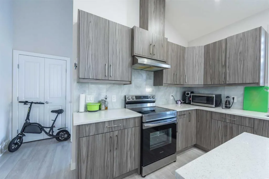 41 7 Avenue SE, #4