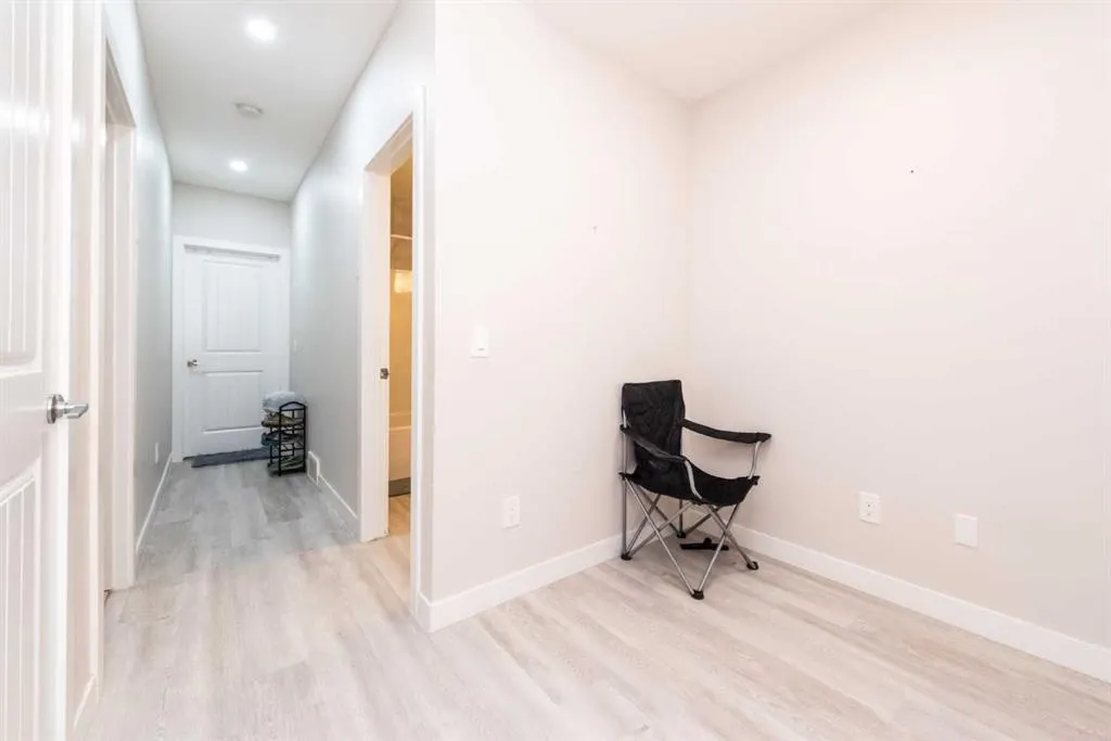41 7 Avenue SE, #4