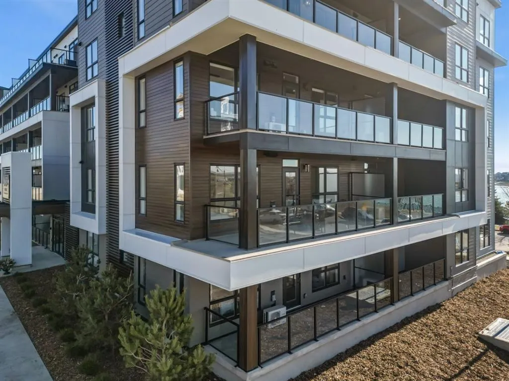 1802 Mahogany Boulevard SE, #8215