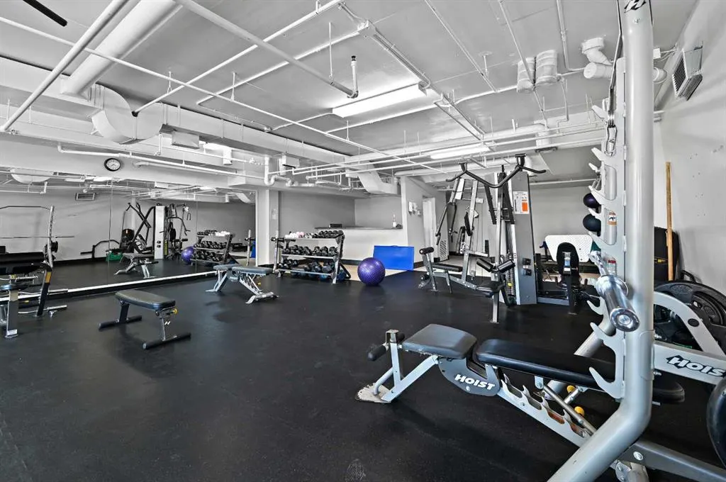 108 Rockyledge View NW, #13