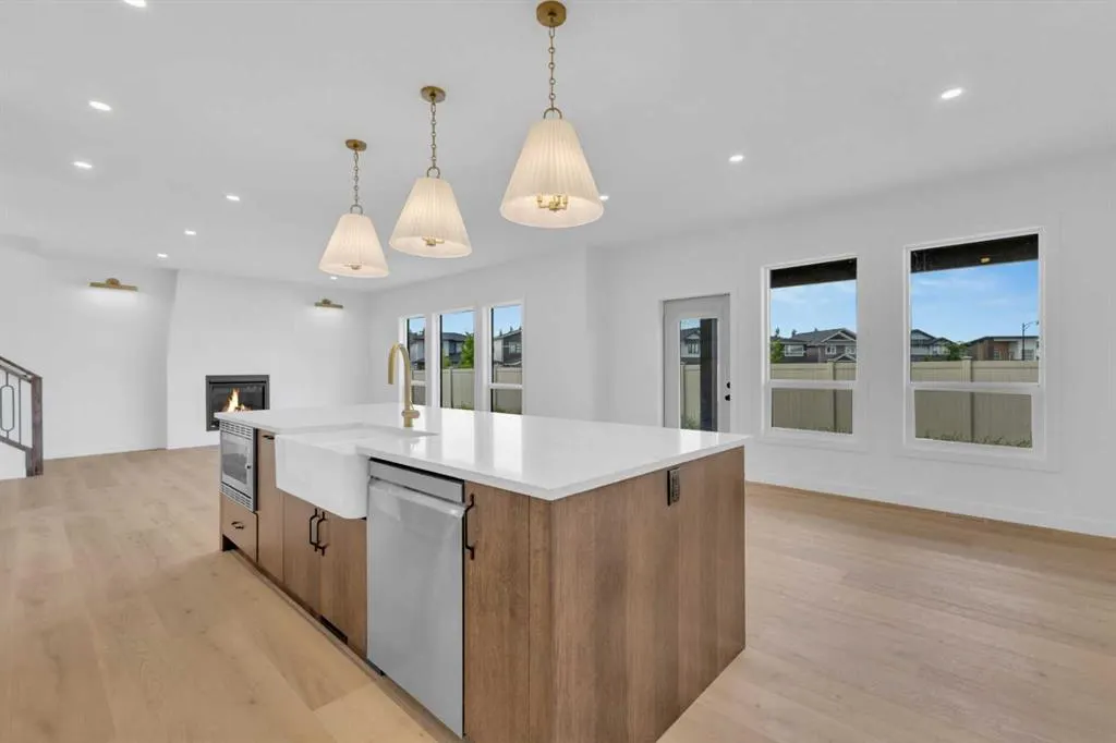 20 Eaton Crescent