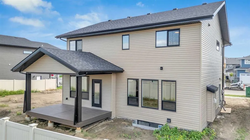 20 Eaton Crescent