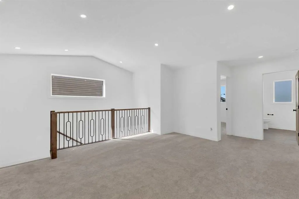 20 Eaton Crescent